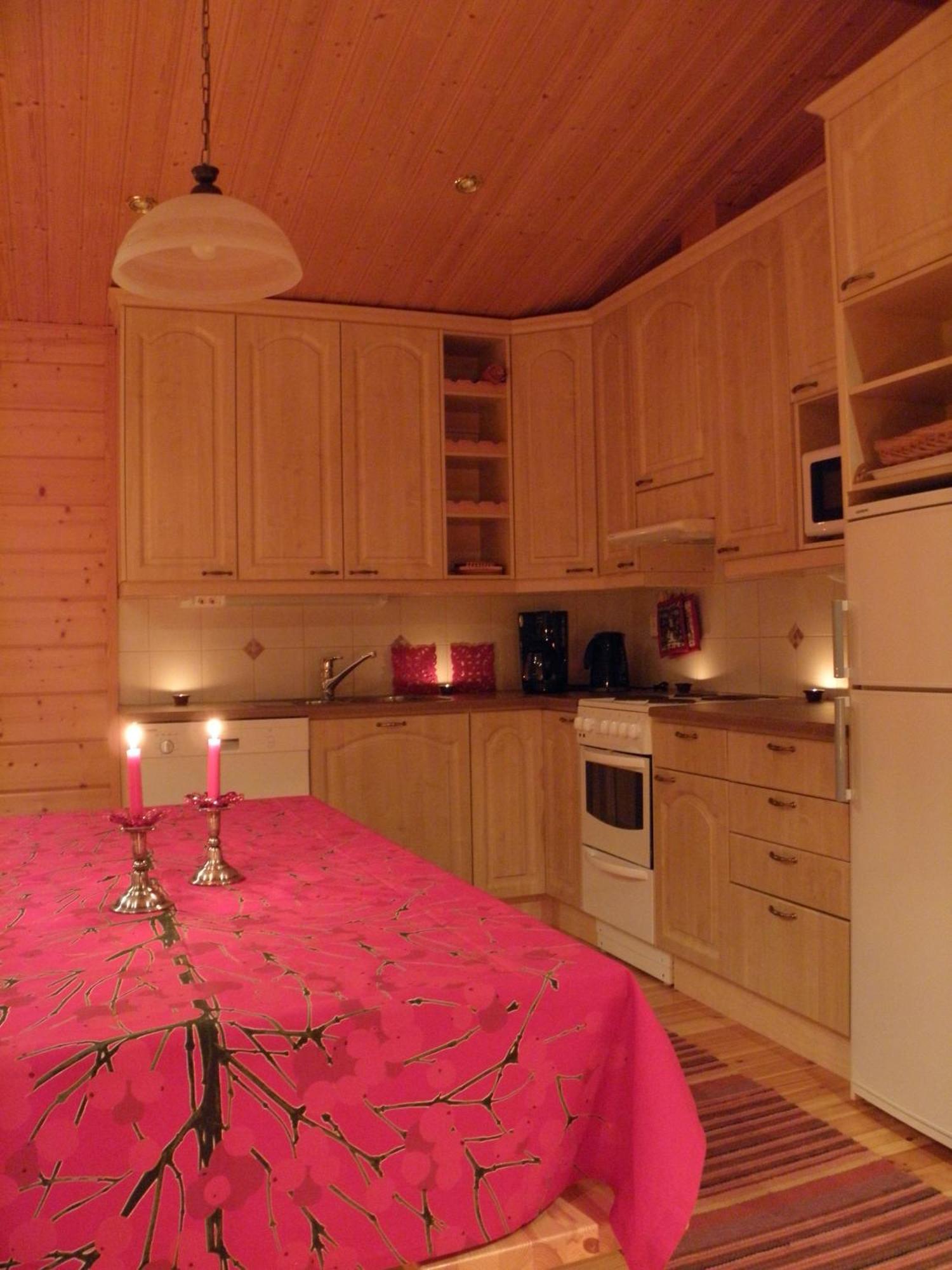 Loikansaari Lomamoekit Holiday Cottages Kallislahti エクステリア 写真