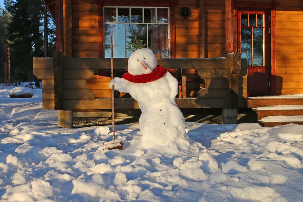 Loikansaari Lomamoekit Holiday Cottages Kallislahti エクステリア 写真